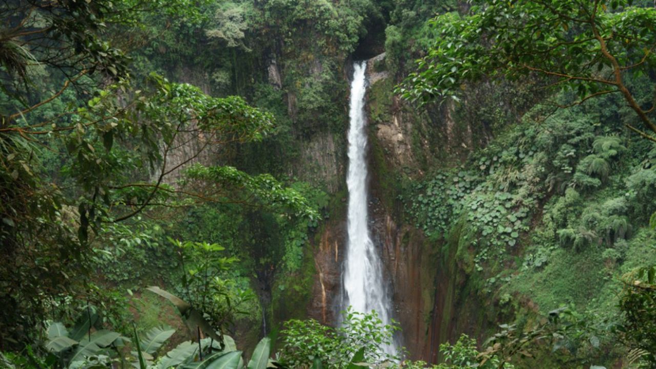 La Fortuna Waterfall, Arenal, Costa Rica